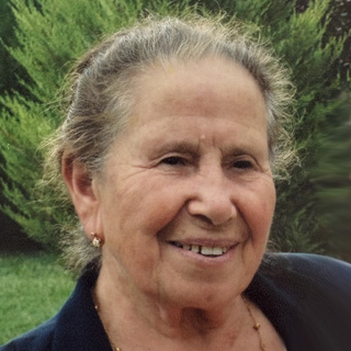 Maria Beatriz Esteves